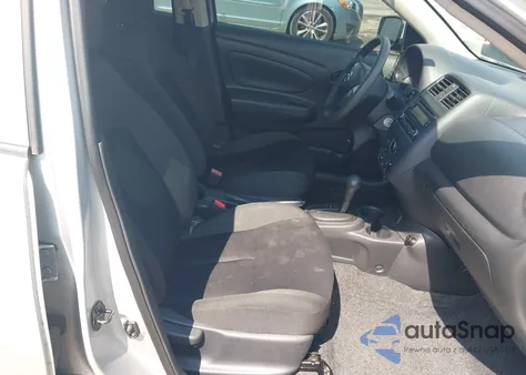 2018 Nissan Versa 1.6 S+ z USA, uszkodzony, nr VIN 3N1CN7APXJL868677